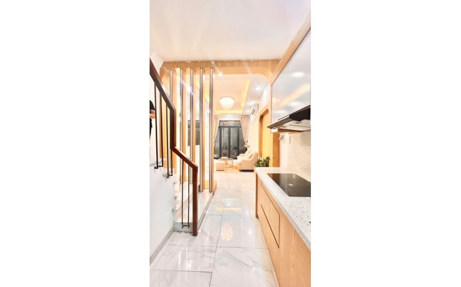 BÁN NHÀ BẠCH MAI ĐẸP, GẦN Ô TO, FULL NỘI THẤT, SĐCC 39M2 GIÁ 5.2 TỶ